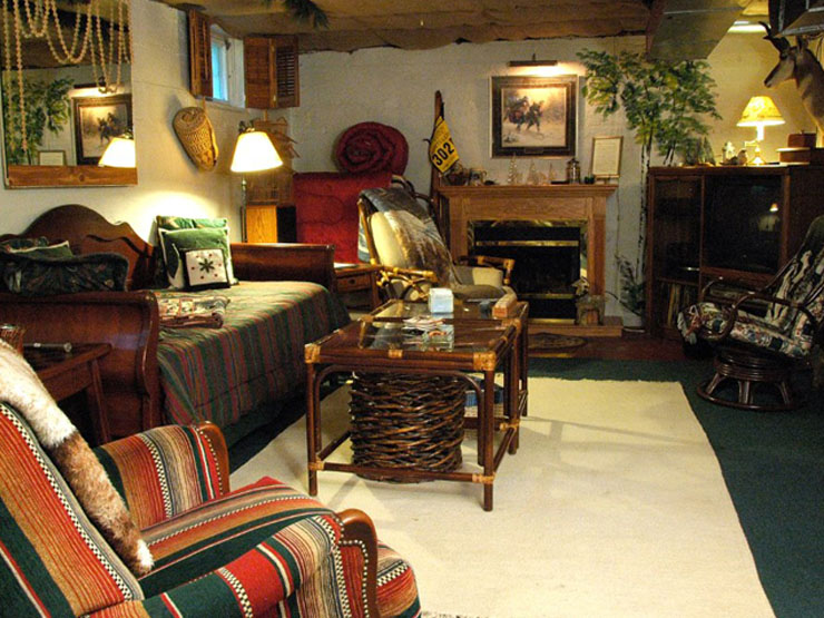 Lower Lodge Living Room2